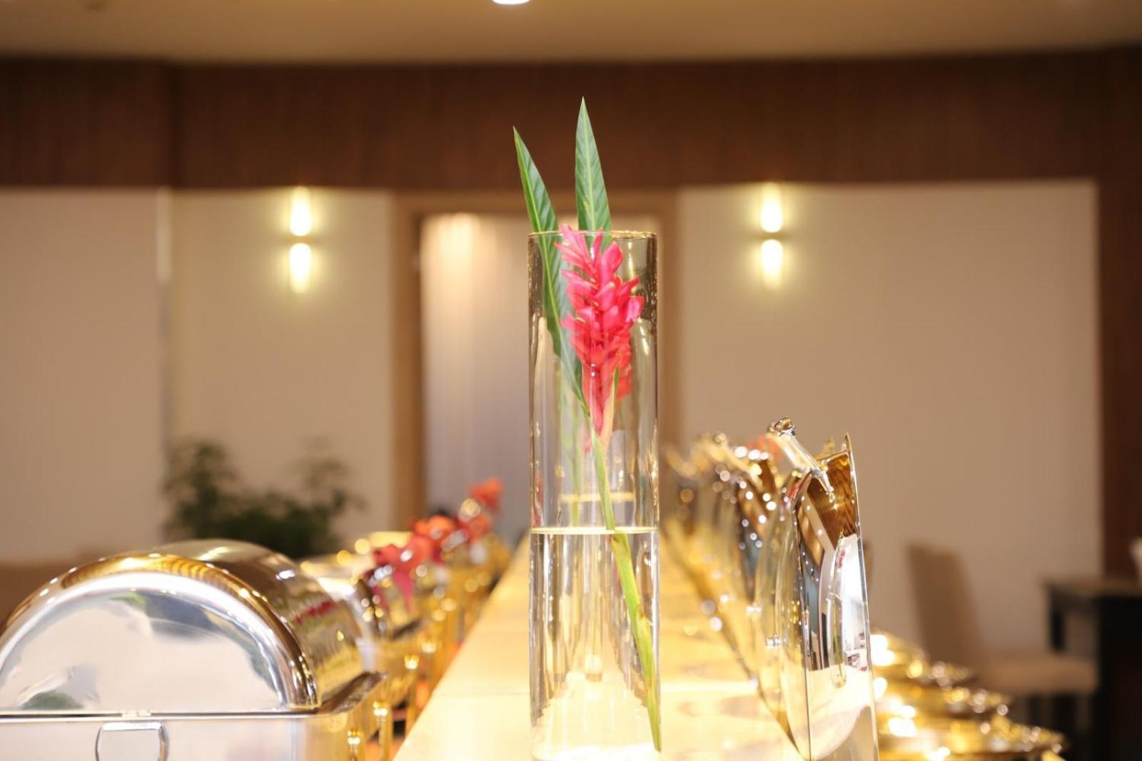 Ttc Hotel Can Tho Buitenkant foto